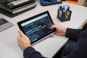 Read more about the article GNU/Linux su un tablet 2-in-1 con Atom Bay Trail
